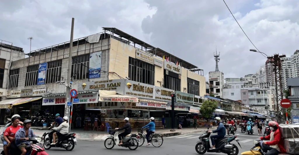 Khu dân cư và đường phố tại Phường Minh Phụng quận 6, nơi Sửa Máy Giặt Limosa hỗ trợ sửa chửa máy giặt